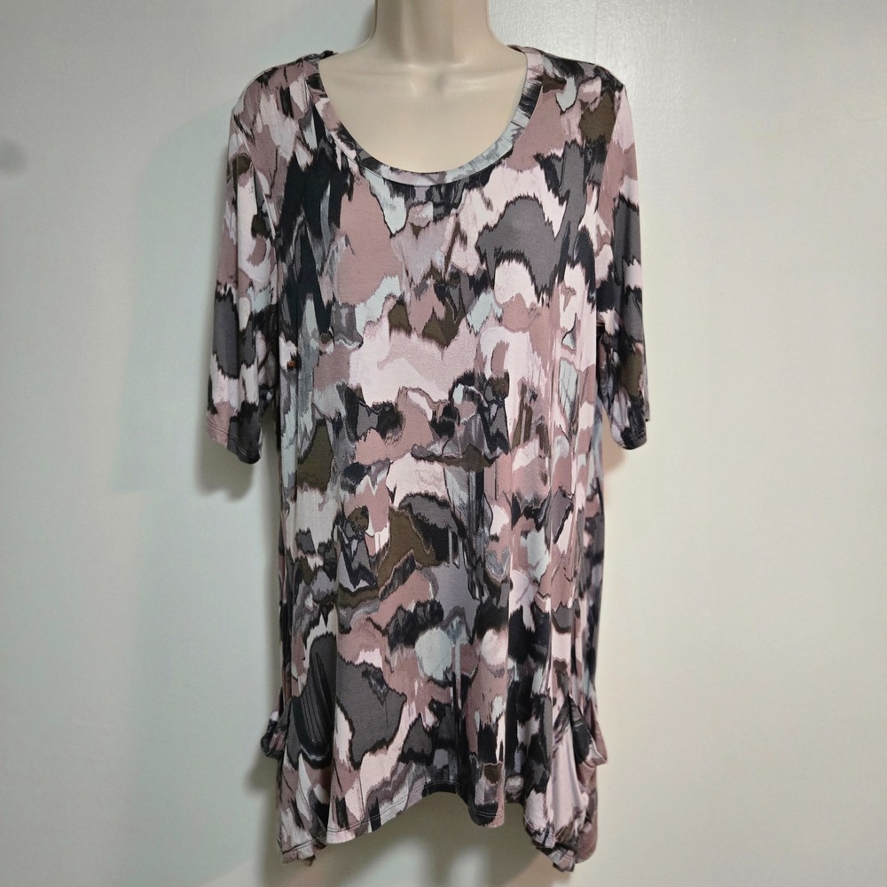 LOGO Lori Goldstein Sz L Pink Grey Printed Knit Top Pockets Shark Bite A306769
